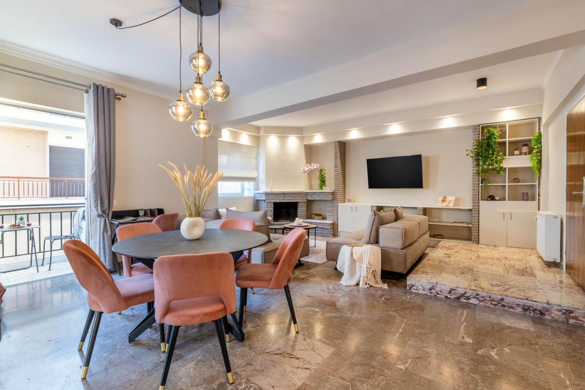 Boutique Apt. - Walking To Acropolis Apartment *