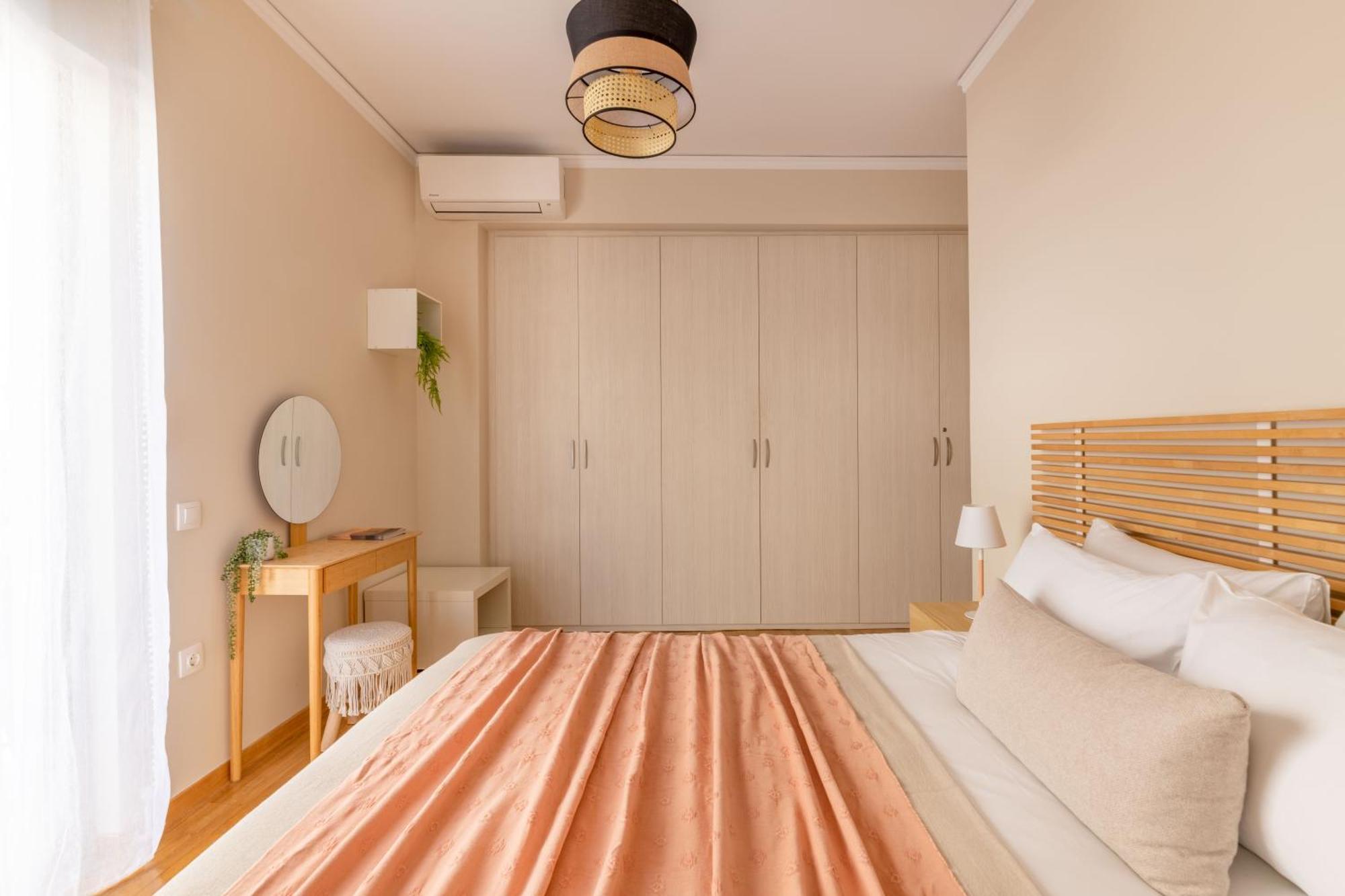 Boutique Apt. - Walking To Acropolis Apartment *